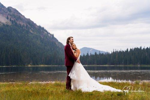 mobile - carousel-hero-element image-0