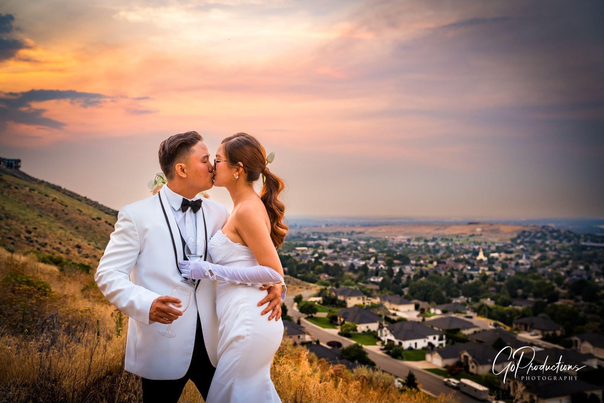 carousel-hero-element image-0